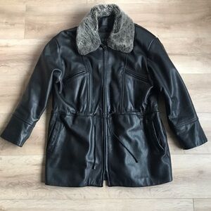 Danier coat genuine leather cinch waist faux fur removable collar